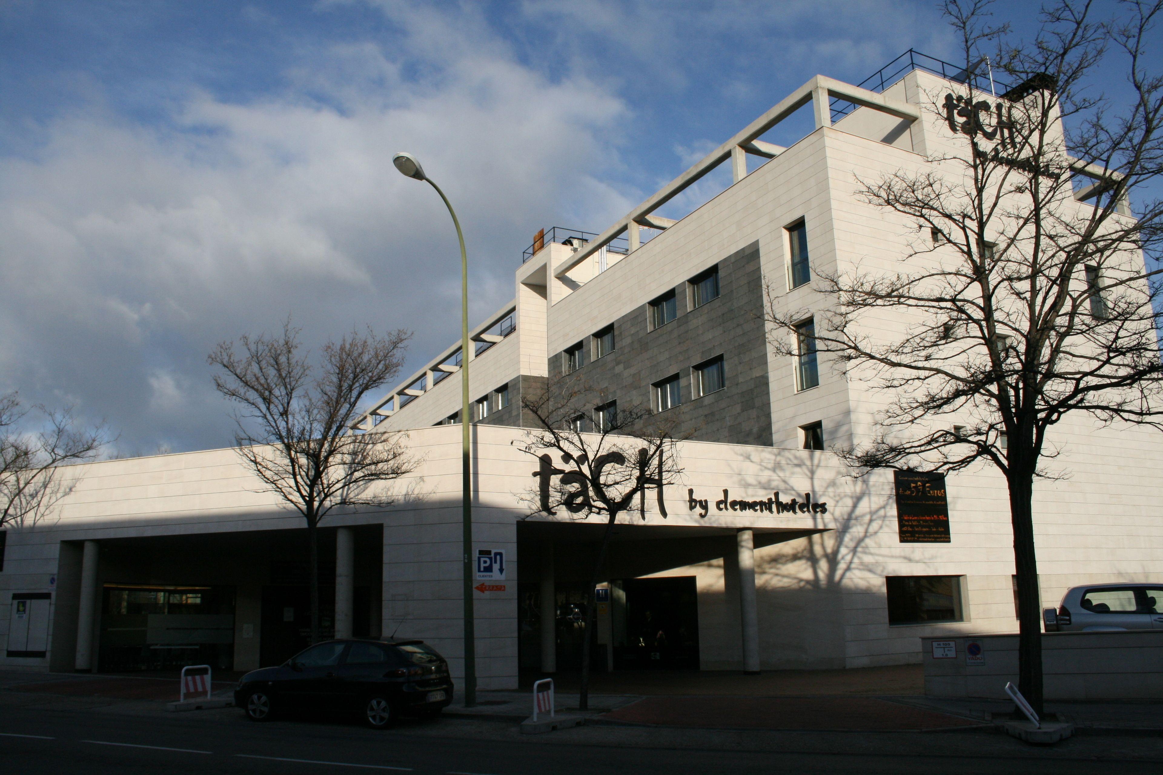 Tach Madrid Airport — Foto’s 1